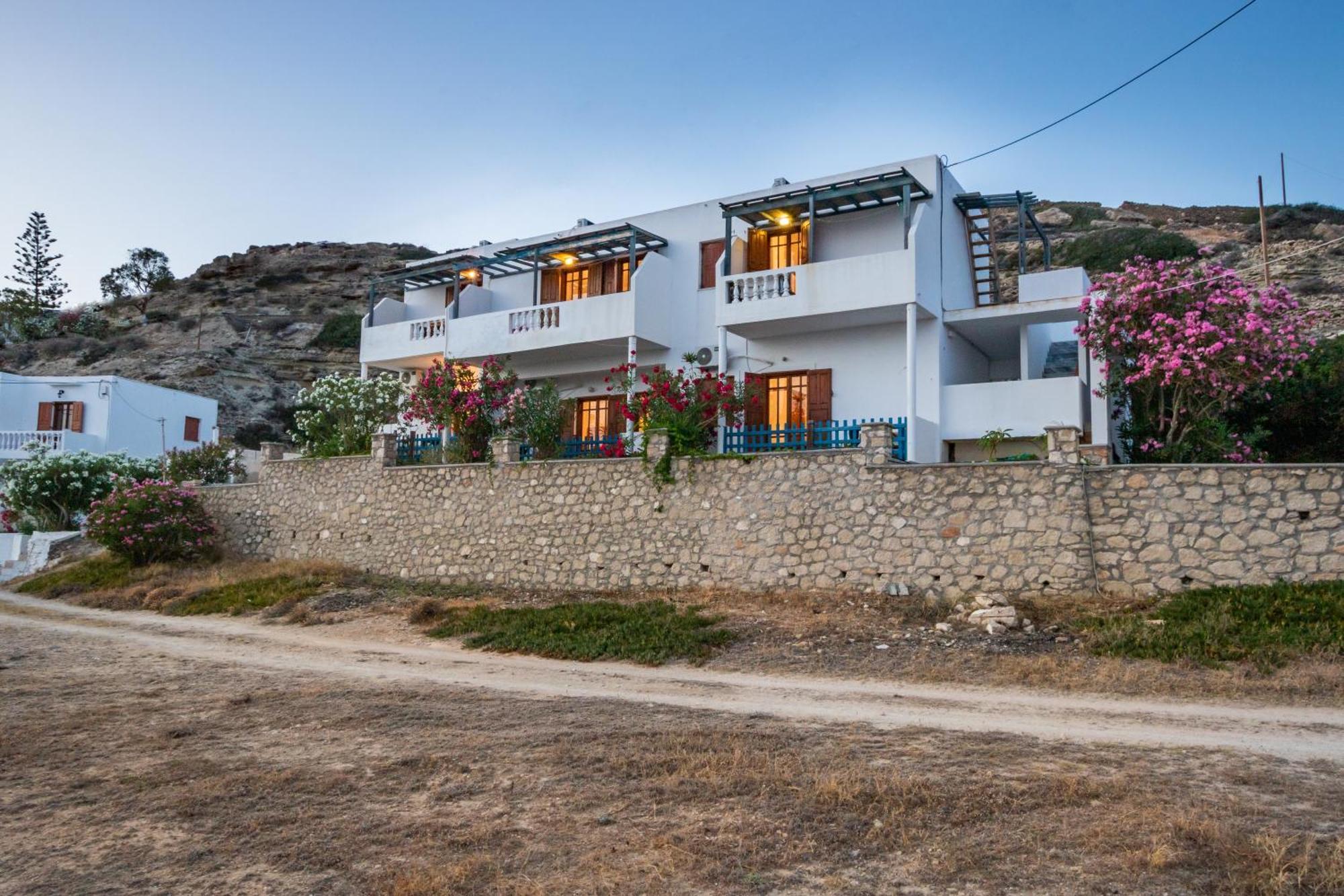 Готель Sun Week Bay Lefkos  Екстер'єр фото