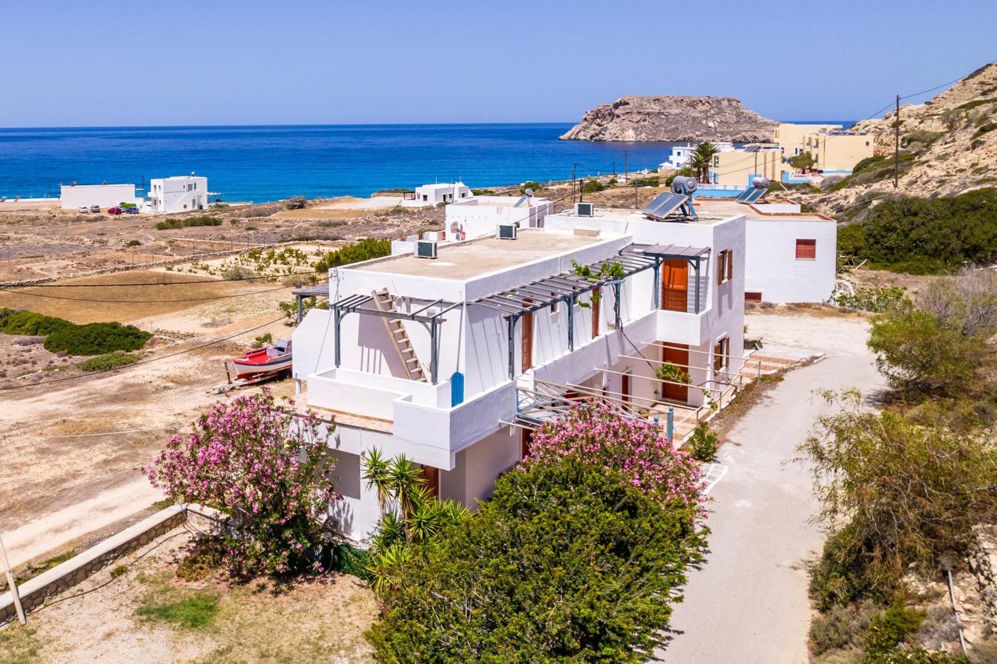 Готель Sun Week Bay Lefkos  Екстер'єр фото