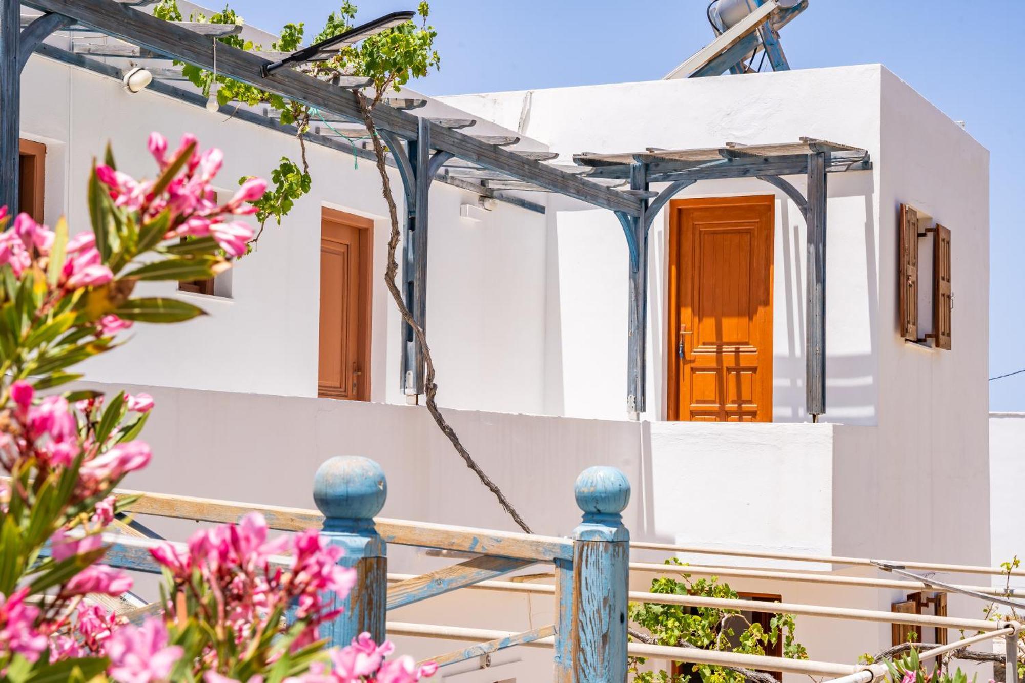 Готель Sun Week Bay Lefkos  Екстер'єр фото